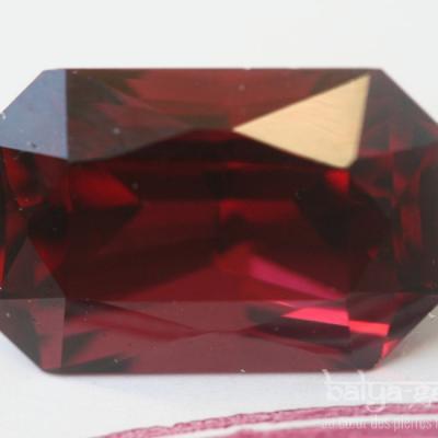 Grenat [5.18 ct]